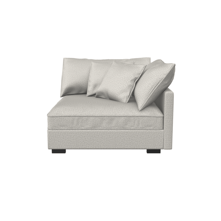 Cloud Roomy sofa i grå med bløde puder, produceret i Europa for maksimal komfort og stil.